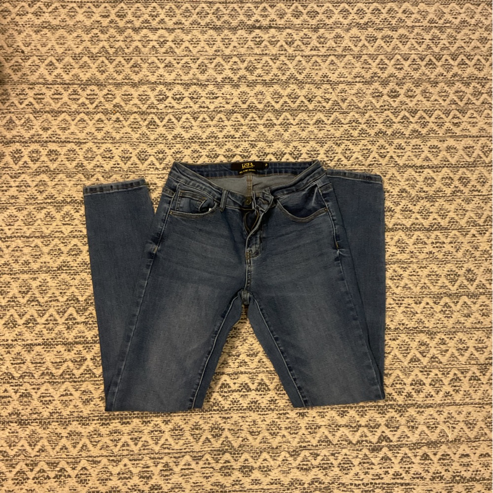 L&B Woman Blue Jeans